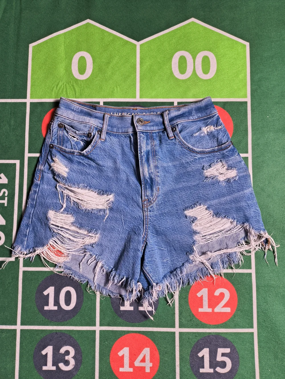 American Eagle Highest Rise 90s Boyfriend Short Women's 2 Distressed Denim Short